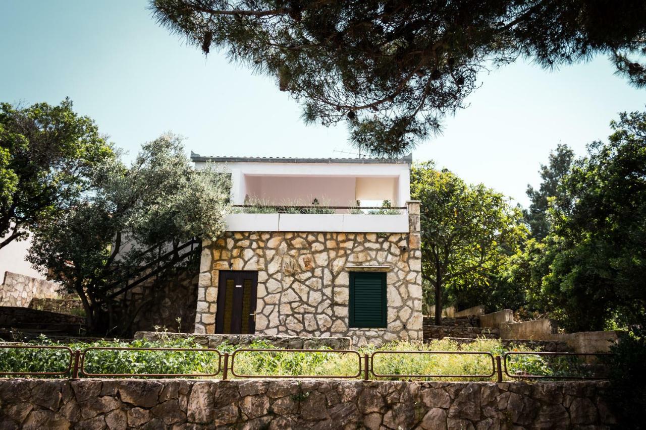 Holiday Home Laurea Supetar Bagian luar foto
